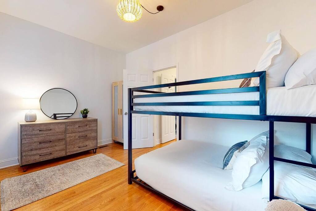 Private Home-backyard-parking Near Nulu Downtown