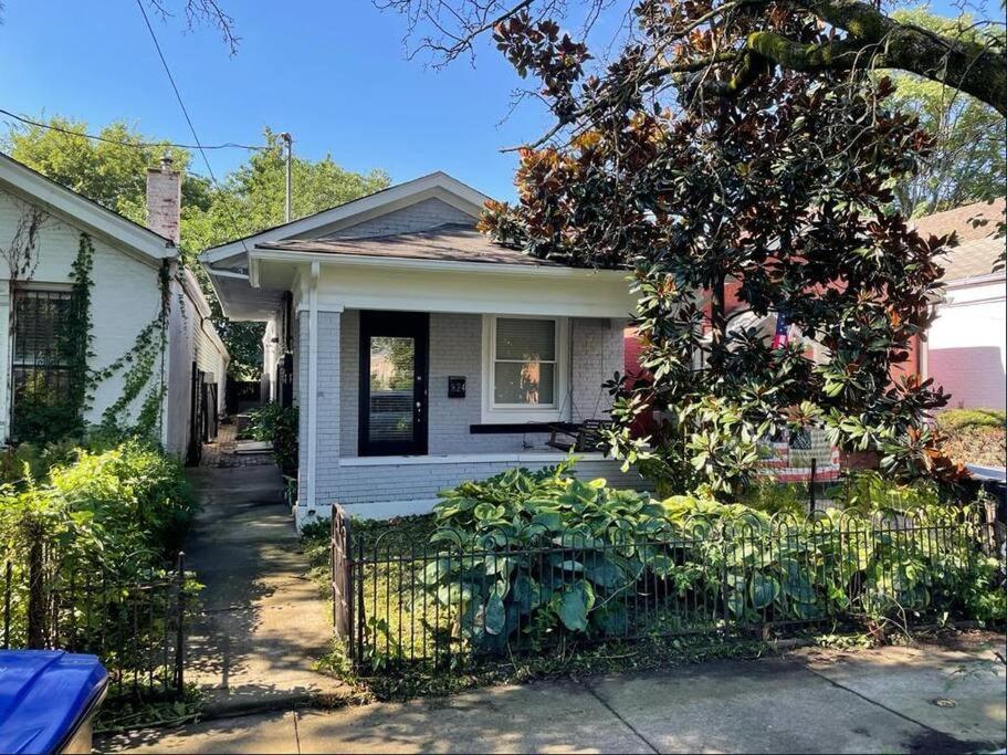 Private Home-backyard-parking Near Nulu Downtown Holiday home