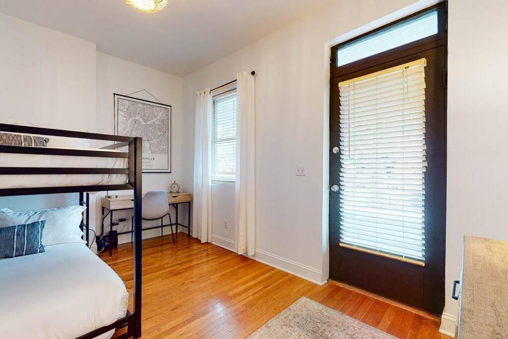 Holiday home Private Home-backyard-parking Near Nulu Downtown Louisville